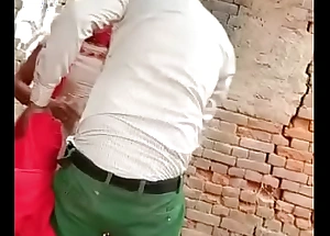 Desi lover caught screwing outdoor