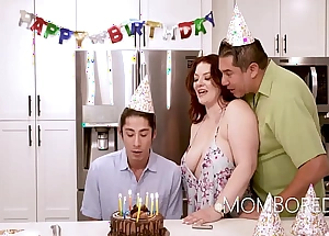 MILF Fucked By Stepson On His Birthday InFront Be incumbent on Her Economize - Emmy Demur