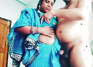 Sexy Bhabi Ankita engulfing increased by riding make an issue of brush swain of cock