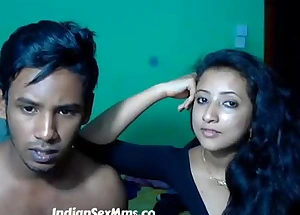 Lankan muslim couple Riyazeth n Rizna private Show (new)