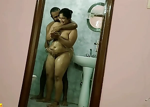 Beautiful Bhabhi Hot Sex with respect to New Hotel Boy!! Hot XXX