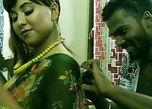 Indian xxx Sexy Madam unexpected sexual relations with his employee!! With hot audio