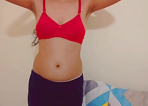 Xxx Indian देसी प्रेमिका अपने प्रेमी के दोस्त से गांड मारवा के अपनी प्यास को बुझाती है Hindi audio