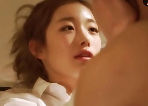 Korean Teen - A Nice Couple Gets Fucked In A Hotel Room