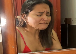 I spy on my big pain in the neck Colombian stepmom and we end up fucking
