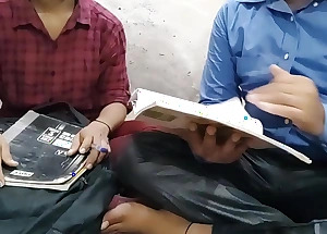 College ungentlemanly did not study so motor coach drilled her well (Hindi clear audio)