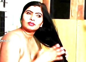 Desi aunty tempting myself respecting open the bowels & sexy matter with servant