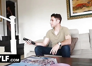 Distance stepmom Sheena Ryder - Well-known creampie