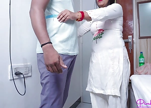 Beautiful Son Tailor got Tormented fucked overwrought her Customer in Doggy style and Huge Cum load in Big Indian Sexy Ass.